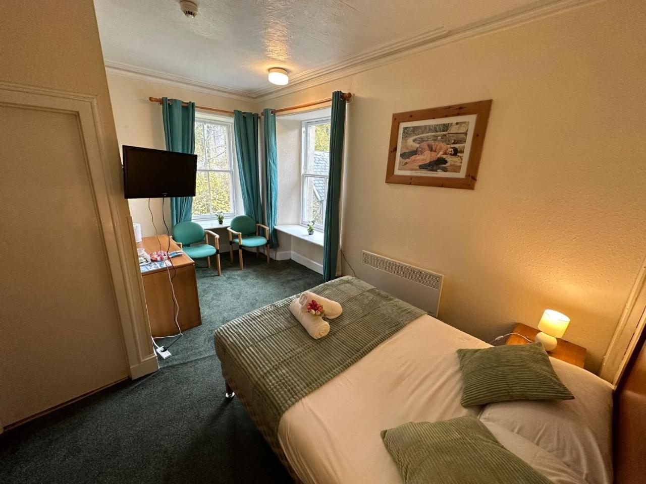 Mackay'S Spa Lodge Hotel Strathpeffer Exteriör bild
